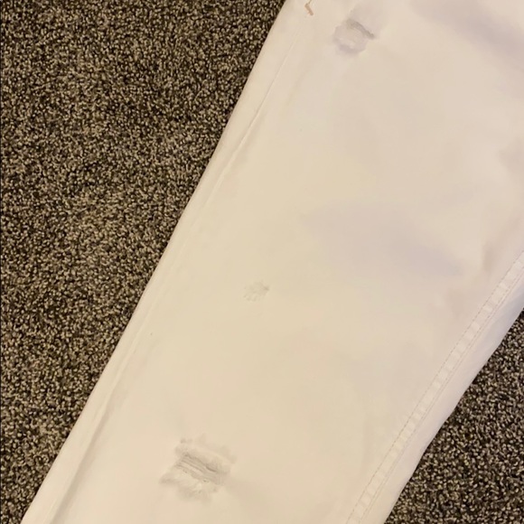 Old Navy White Jeans - Picture 5 of 8